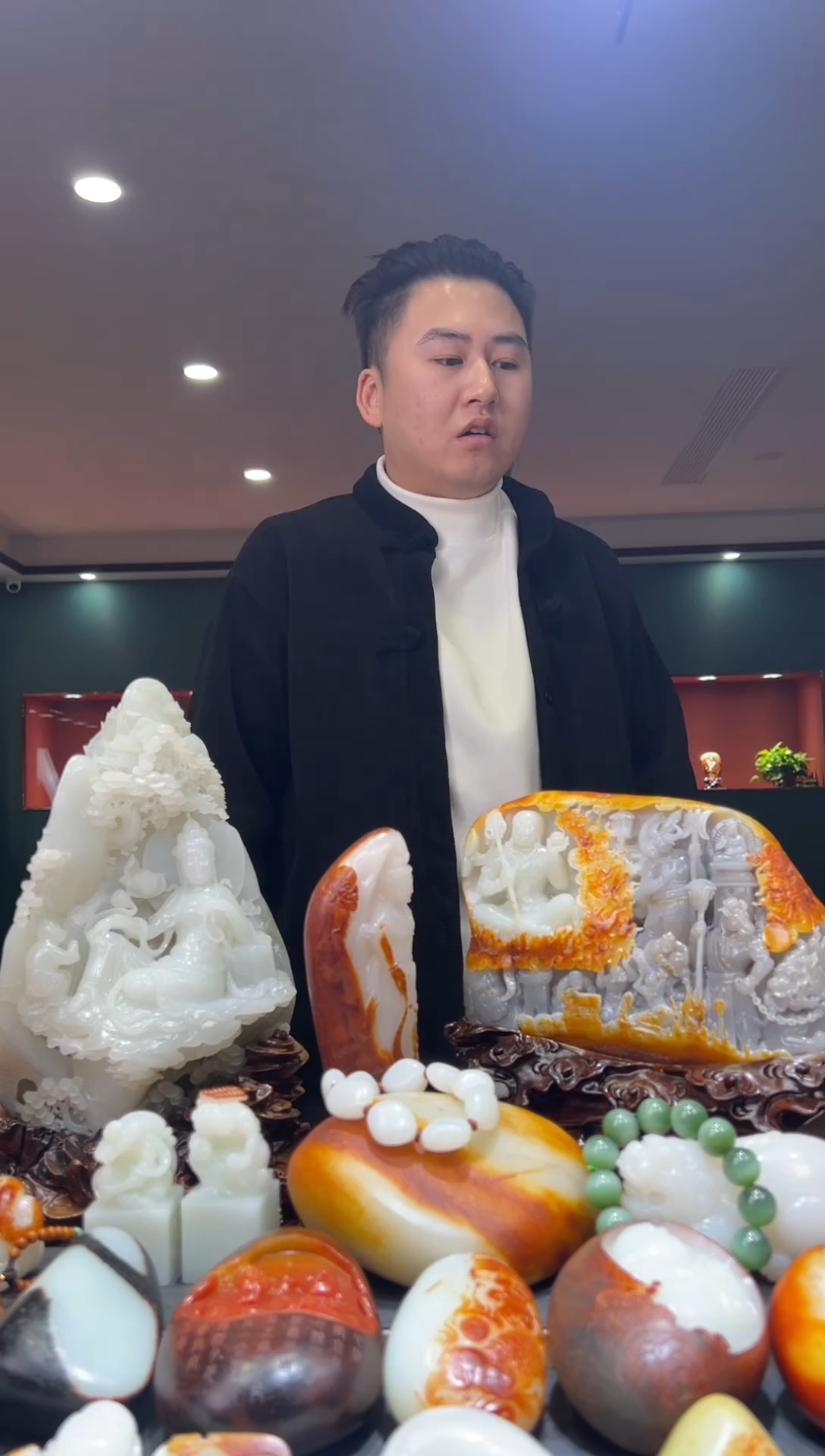 未镶嵌和田玉把件人**姐和田玉