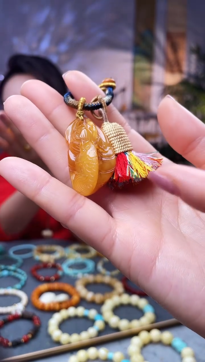 未镶嵌颈饰蜜蜡福利 钥匙扣