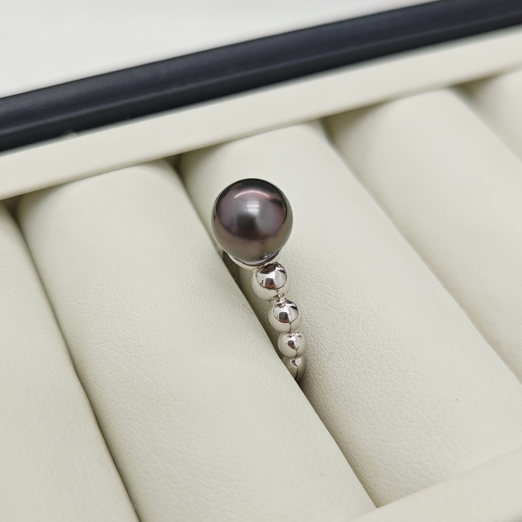 梁大大珠宝 海水大溪地黑珍珠 s925银戒指 时尚款