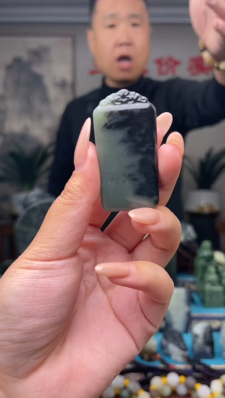 未镶嵌和田玉挂件1