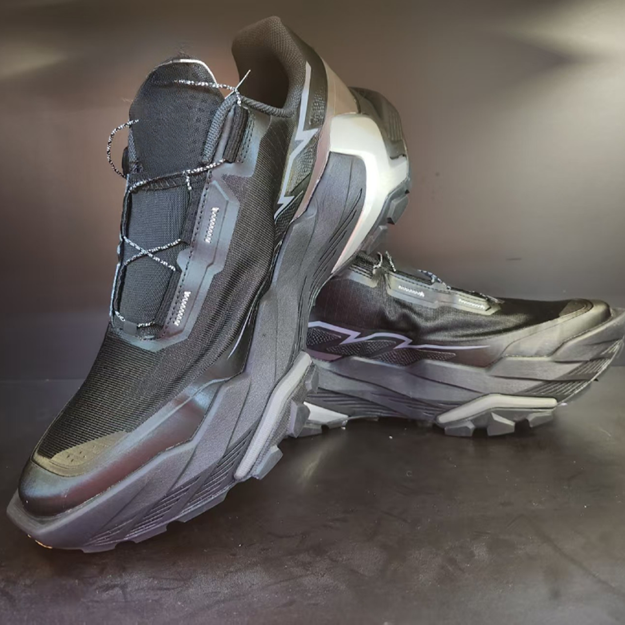 防滑减震耐磨透气户外越野跑鞋登山徒步运动必备