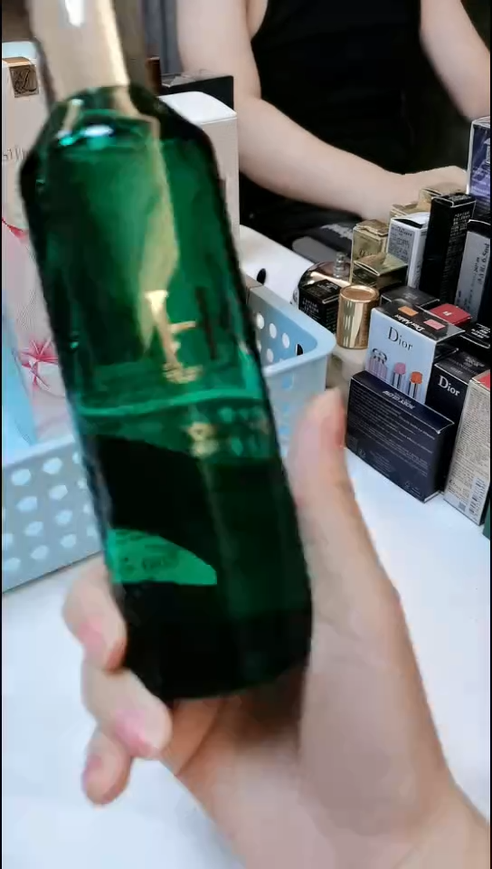 工艺品 礼品  H心机水200M