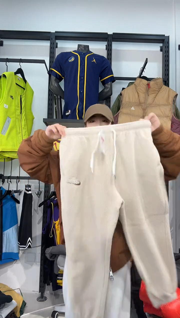 3302 闪购编码  运动卫衣裤以直播间过款为准 尺码   l