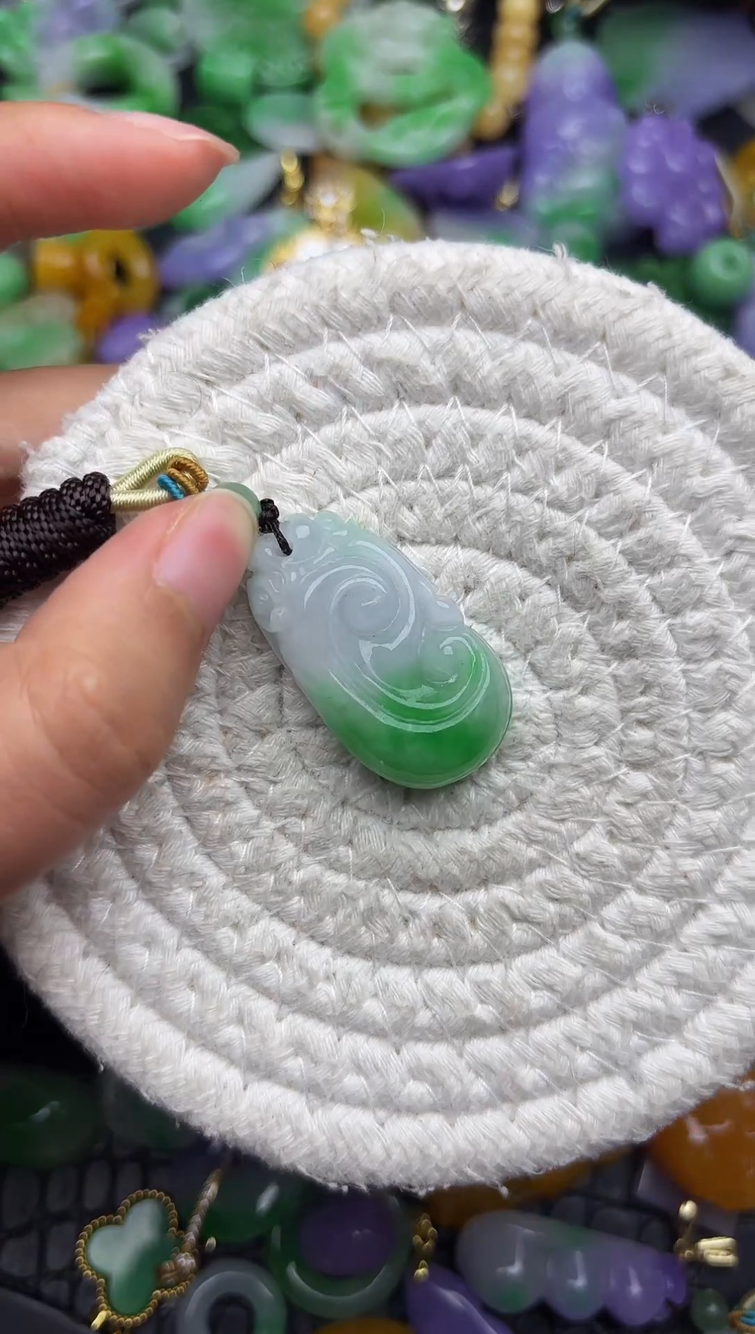 颈饰未镶嵌翡翠缅甸翡翠吊坠