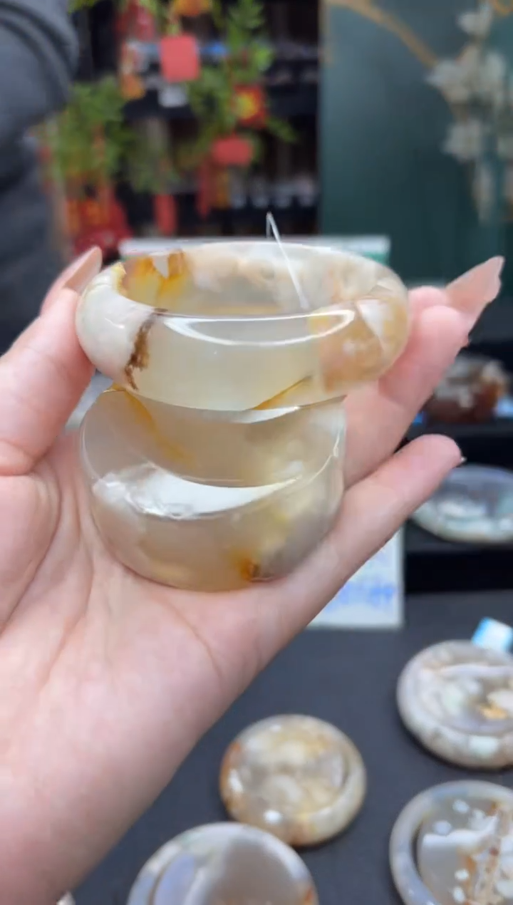 【闪购商品】石英质玉手镯未镶嵌191（57圈赠送镯心）