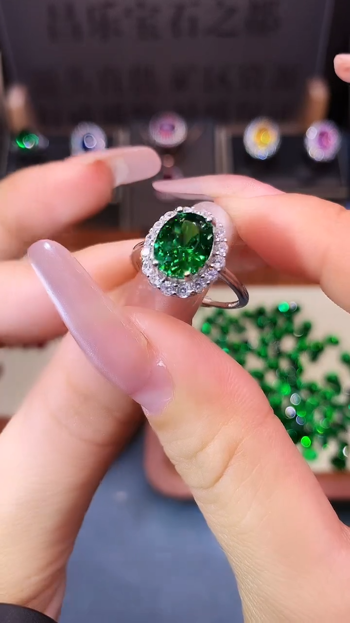 银S925镶嵌戒指碧玺.......