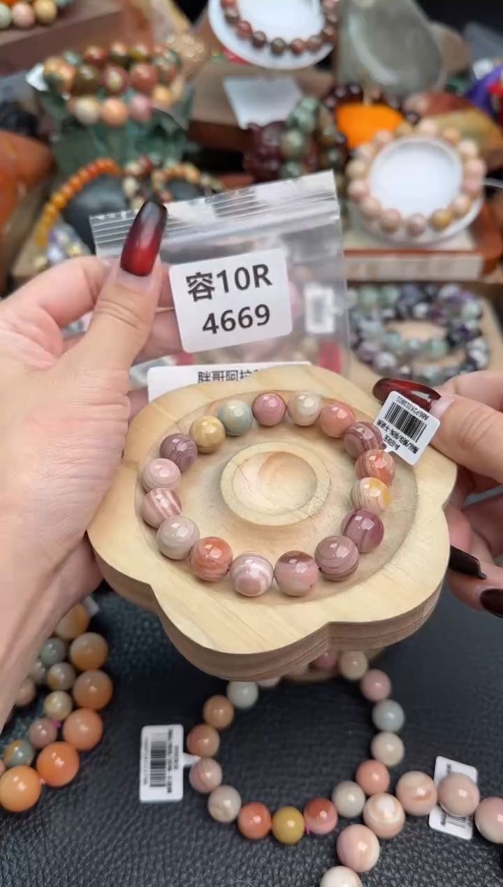 【闪购商品】石英质玉手链未镶嵌10R4669