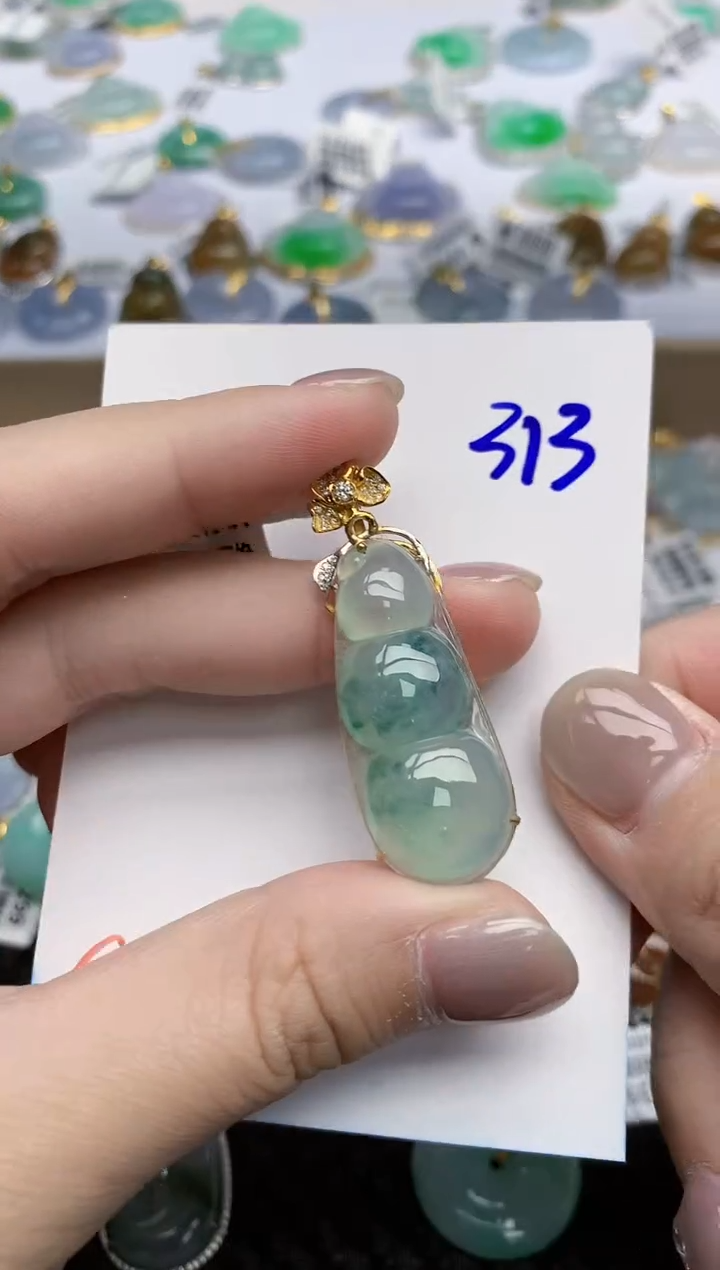 【闪购商品】翡翠颈饰18K金镶嵌天然翡翠A货