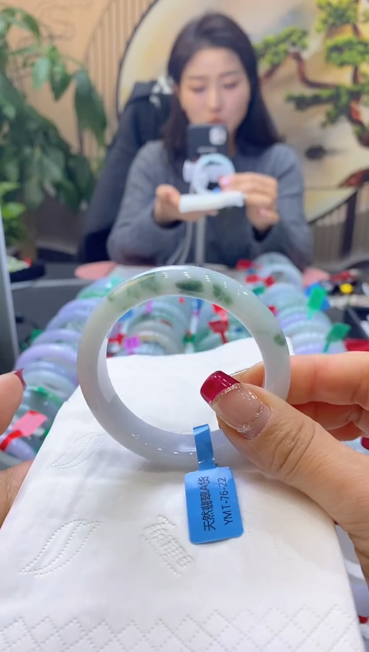 【闪购商品】翡翠手镯未镶嵌99919433