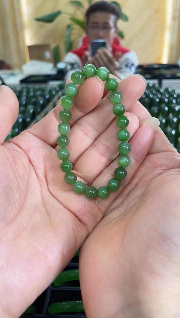 【闪购商品】和田玉（碧玉）手链未镶嵌卡8绿猫手串（多样性发一）