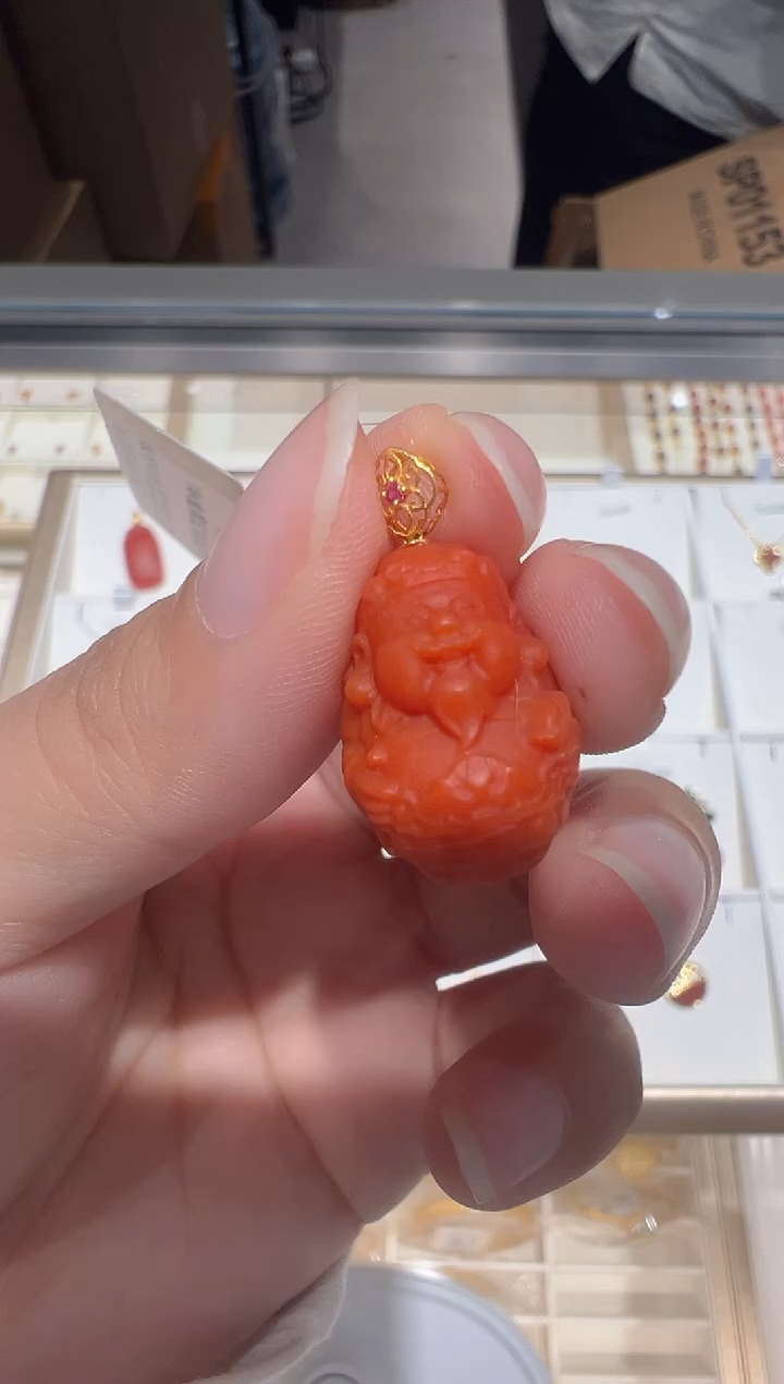 【闪购商品】南红玛瑙颈饰18K金镶嵌25