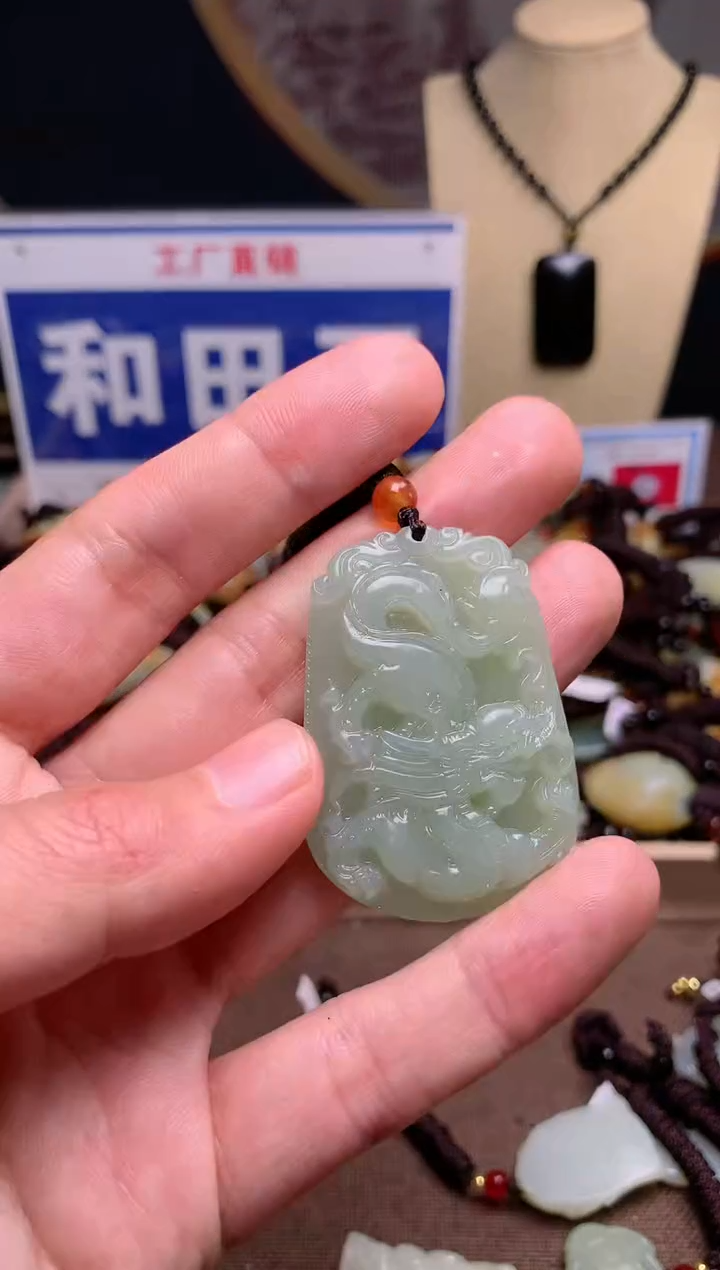 【闪购商品】和田玉颈饰未镶嵌1