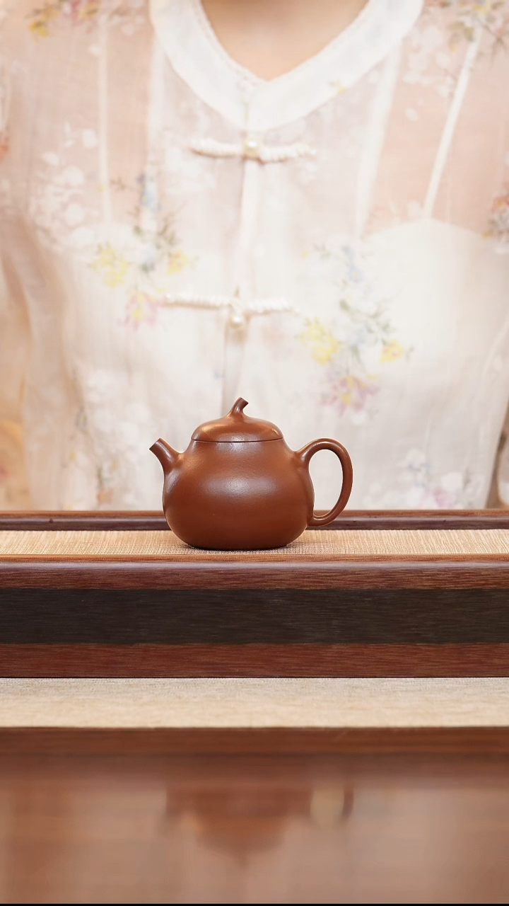 紫泥茄瓜130cc宜兴手工紫砂壶