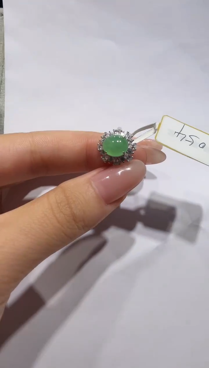 银S925镶嵌戒指翡翠925银镶缅甸A货翡翠戒指