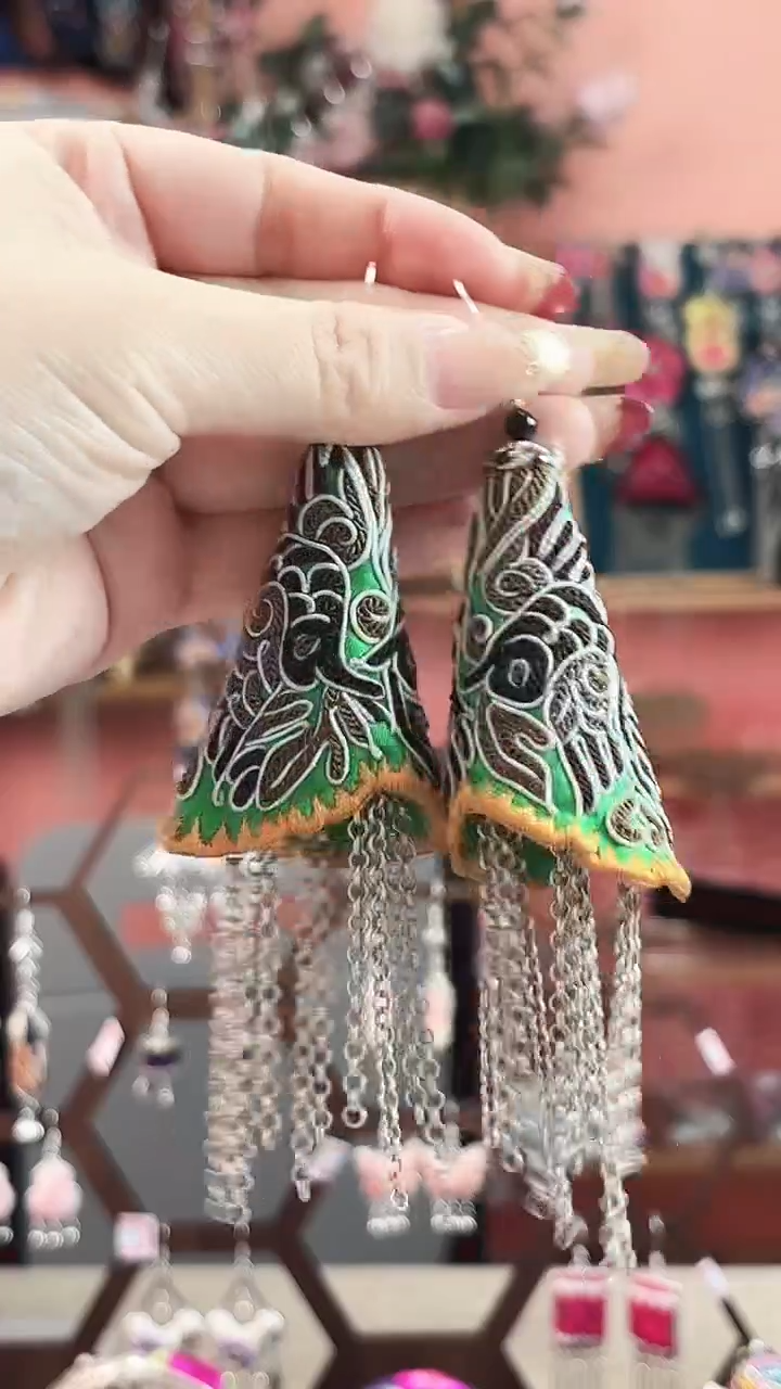 艺枝独绣手工饰品  75