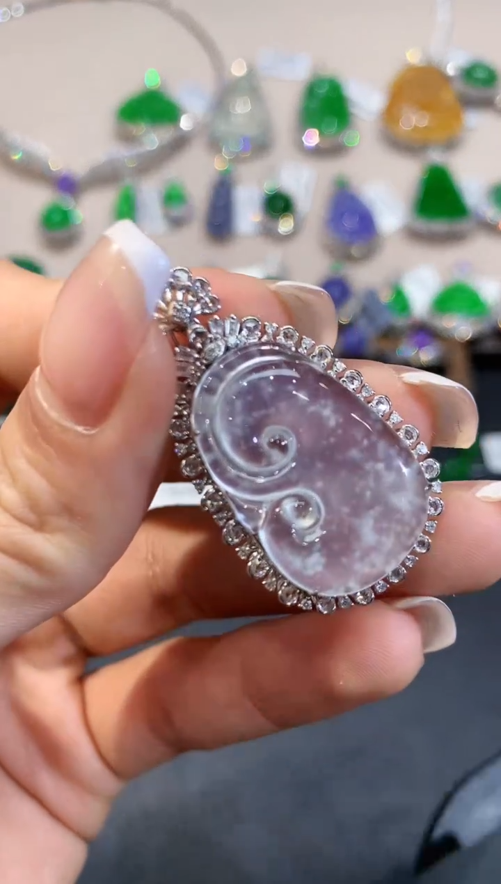 翡翠18K金镶嵌吊坠(不含链)FG2542多样性发其一