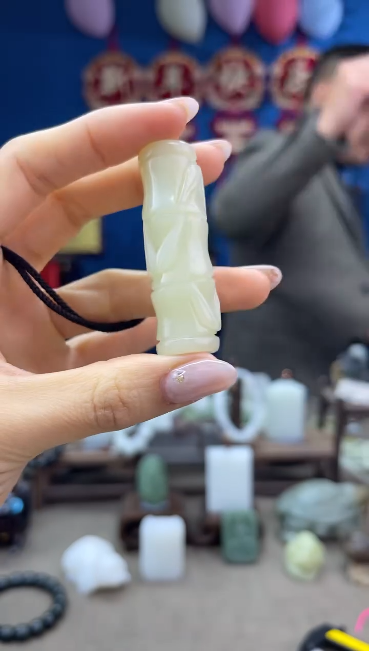 【闪购商品】和田玉颈饰未镶嵌1