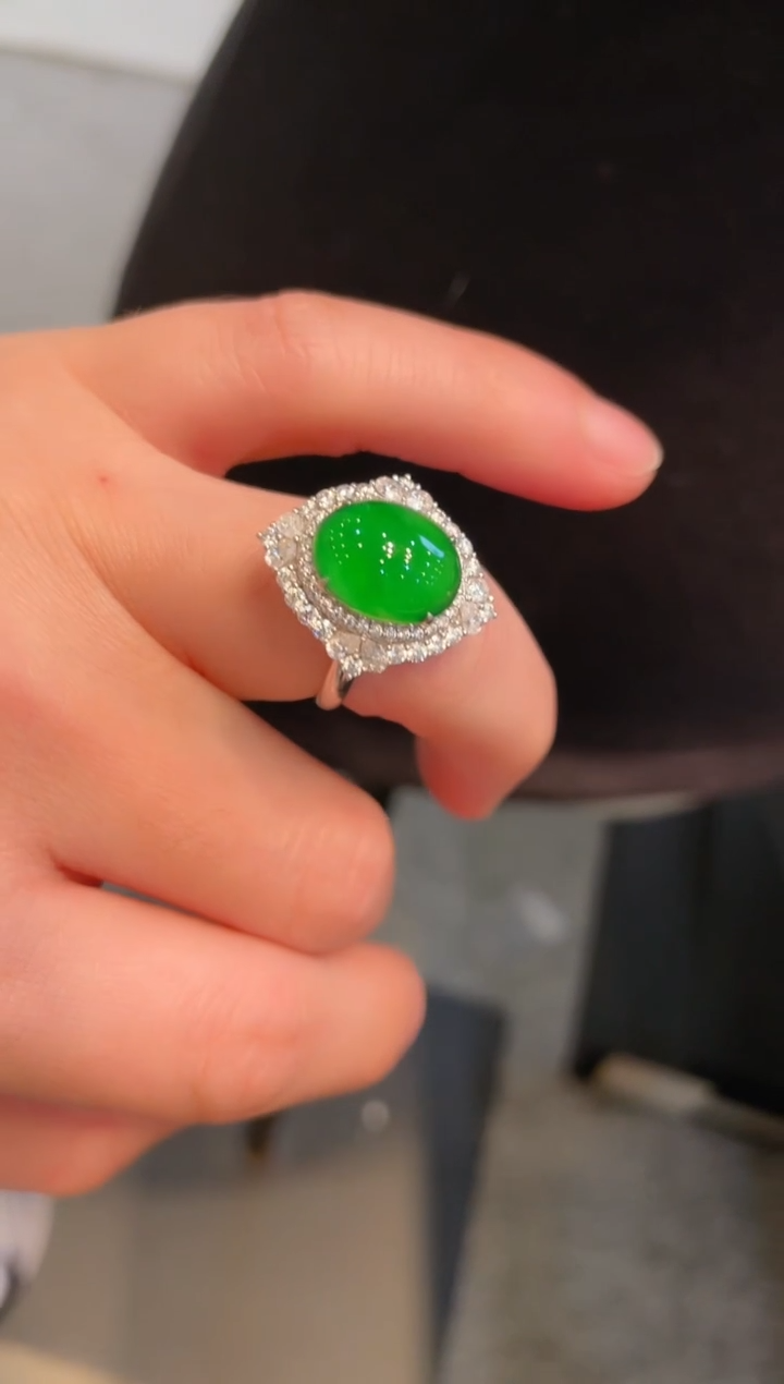 【闪购商品】翡翠颈饰18K金镶嵌A83戒指