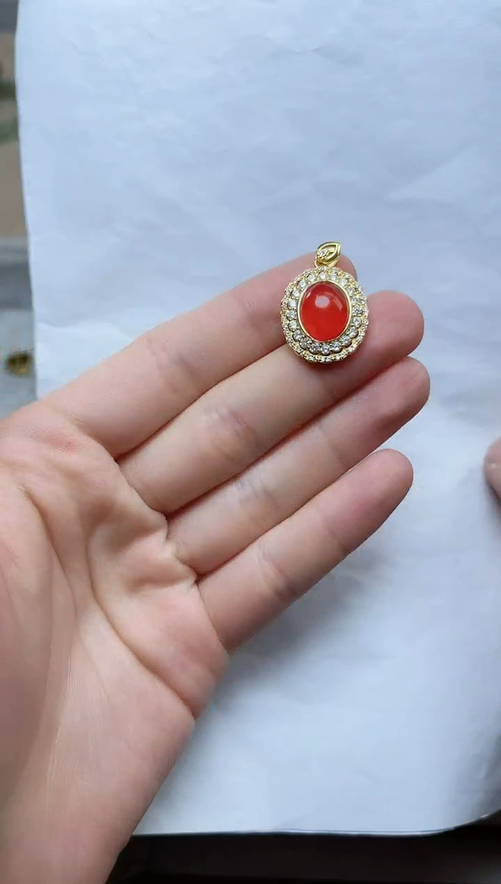 【闪购商品】南红玛瑙颈饰银S925镶嵌06蛋面吊坠