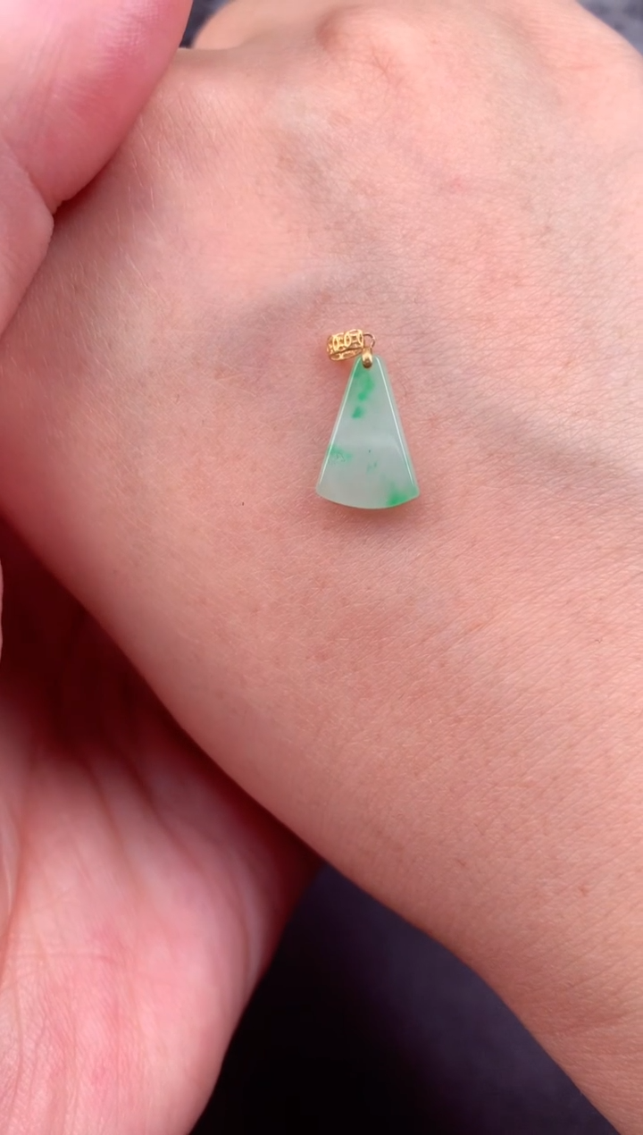 【闪购商品】翡翠吊坠(不含链)未镶嵌天然缅甸A货翡翠