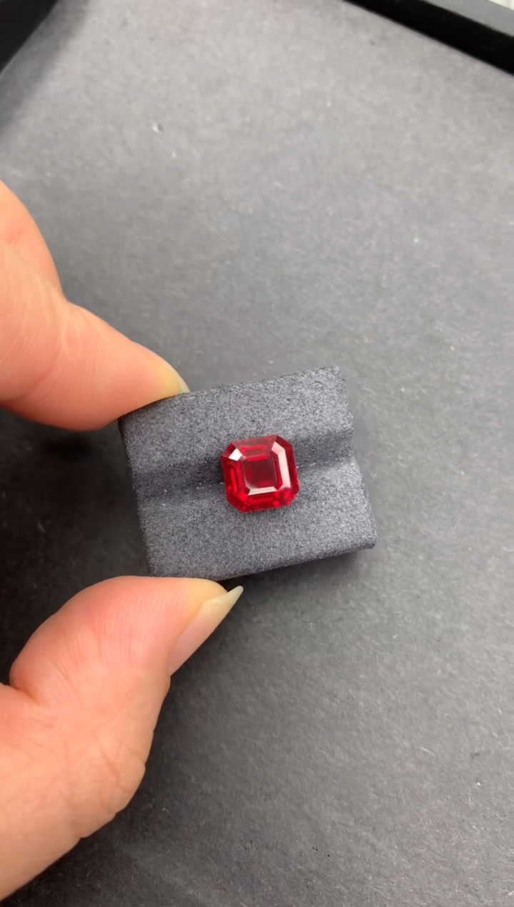 【闪购商品】日光石裸石未镶嵌3.2克拉