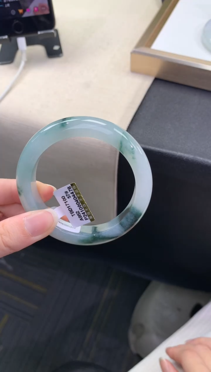 【闪购商品】翡翠手镯未镶嵌..........