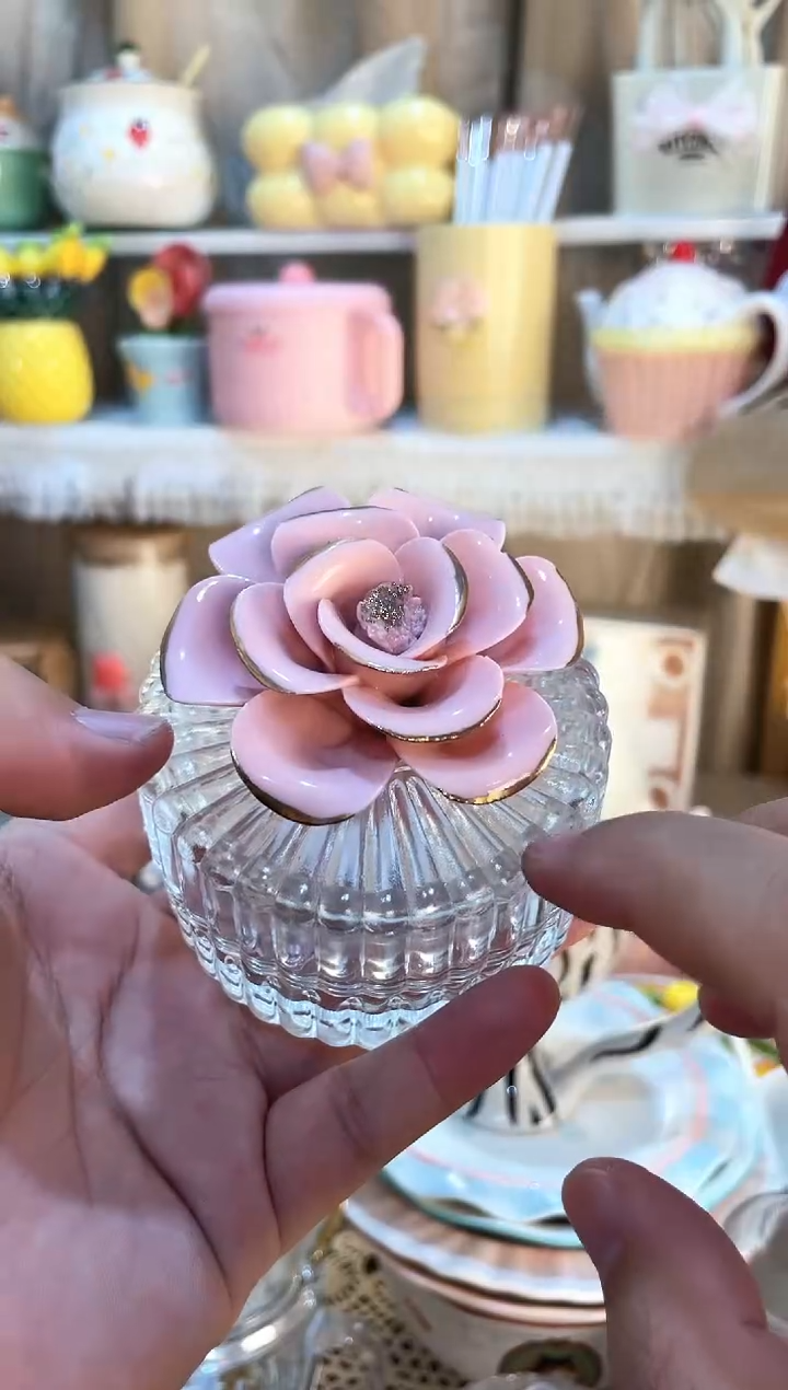 【闪购商品】瓷片首饰盒品质好，发货快，放心拍