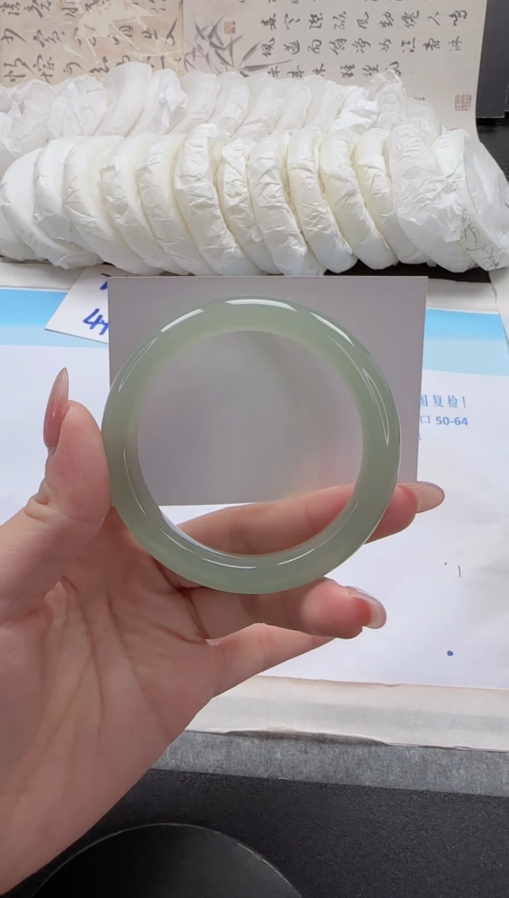 未镶嵌手镯石英质玉50-55.2