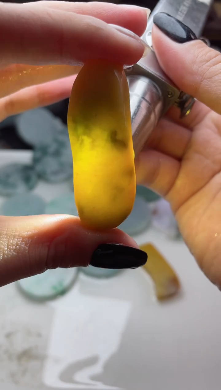【闪购商品】翡翠颈饰未镶嵌2530......