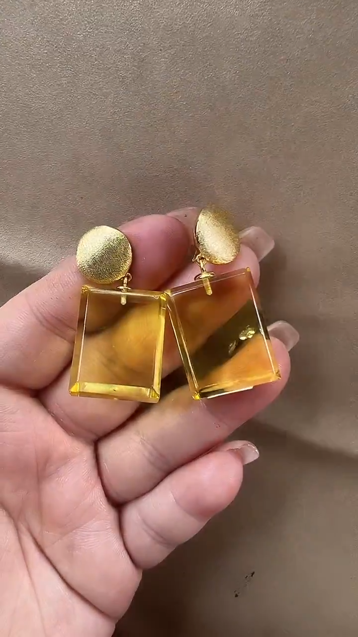 琥珀颈饰未镶嵌耳环