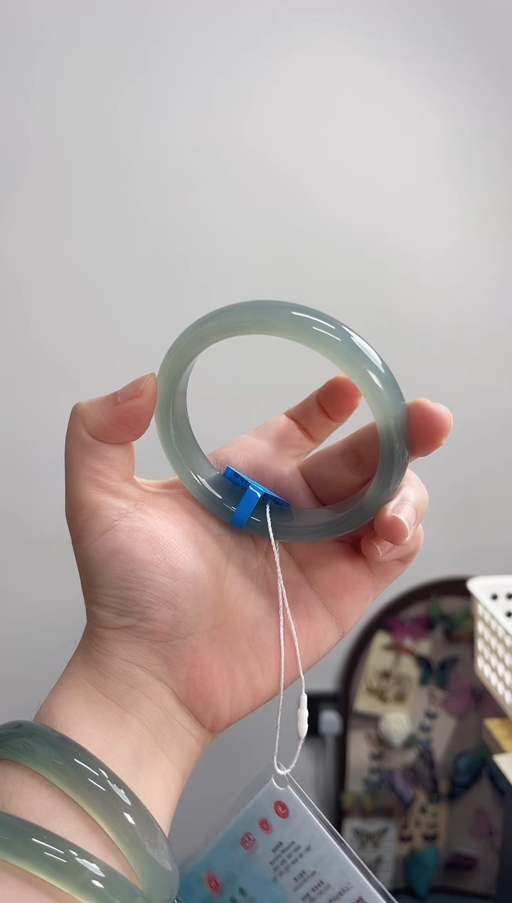 玛瑙/玉髓手镯未镶嵌64圈