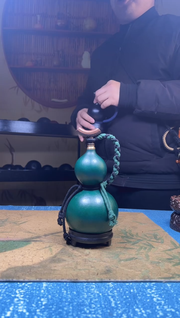 022-大漆酒葫芦（500ml左右）