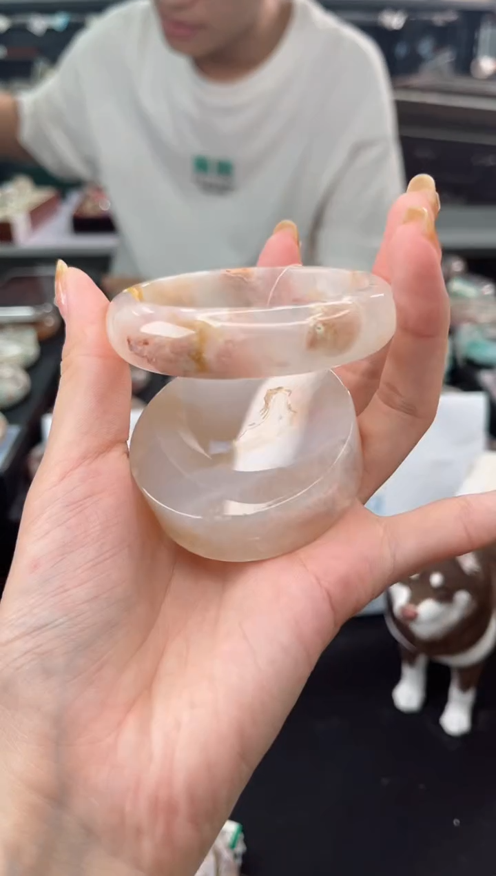 【闪购商品】石英质玉手镯未镶嵌55圈口（赠品镯心）35572164