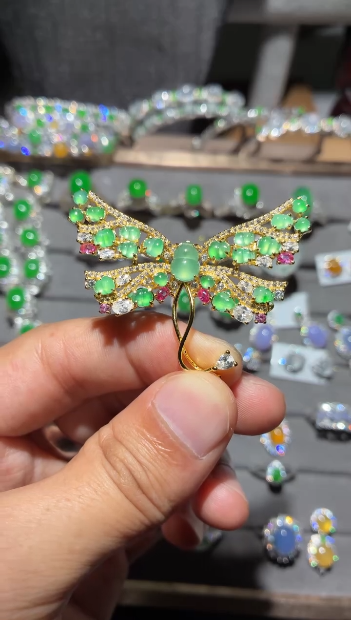 颈饰银S925镶嵌翡翠 全量