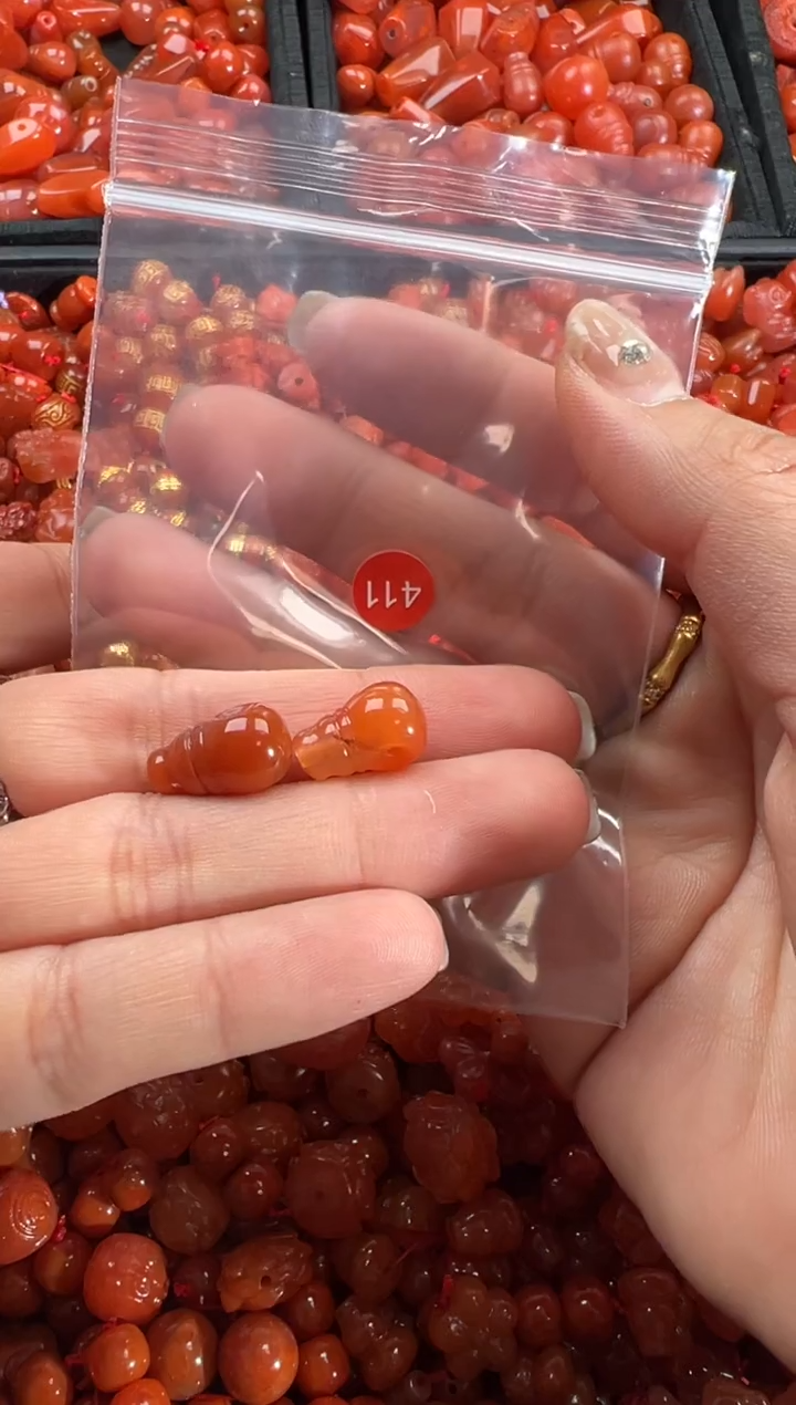 【闪购商品】南红玛瑙颈饰未镶嵌1