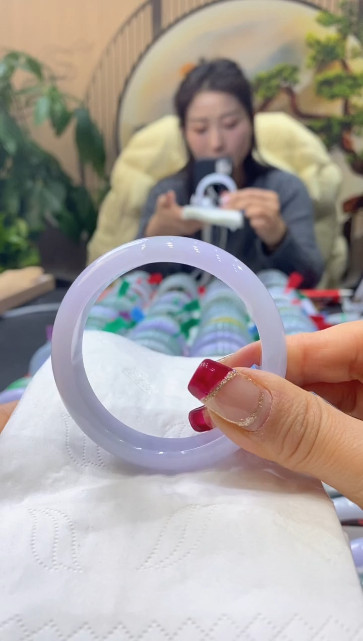 【闪购商品】翡翠手镯未镶嵌99914226