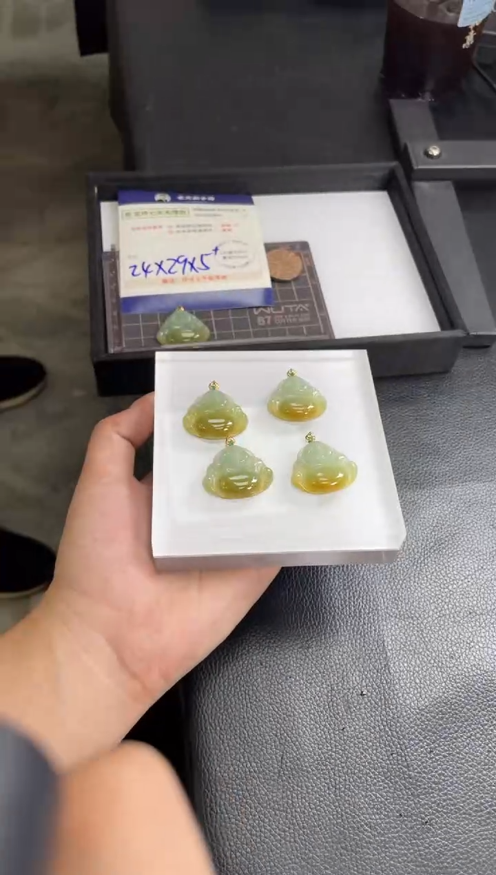 【闪购商品】翡翠挂件18K金镶嵌佛公FL18配绳/多样性发其一ZBCP