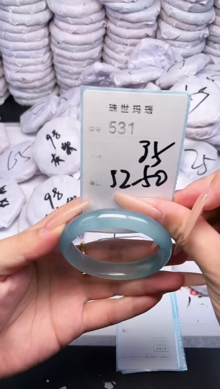 手镯玛瑙/玉髓未镶嵌531