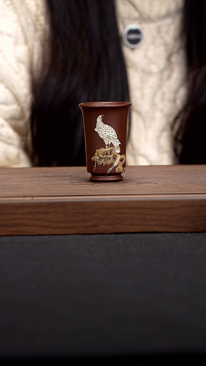 【闪购商品】泥绘雪鹰 一物见春