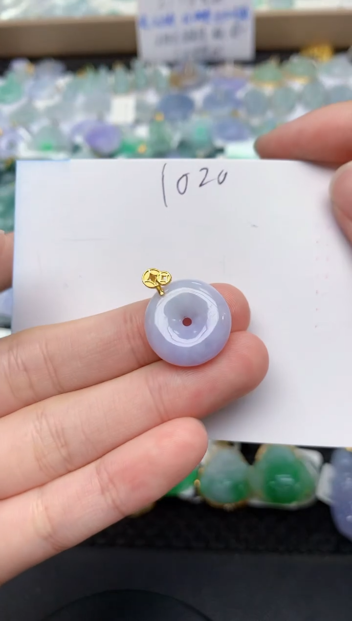 翡翠未镶嵌颈饰天然缅甸A货翡翠