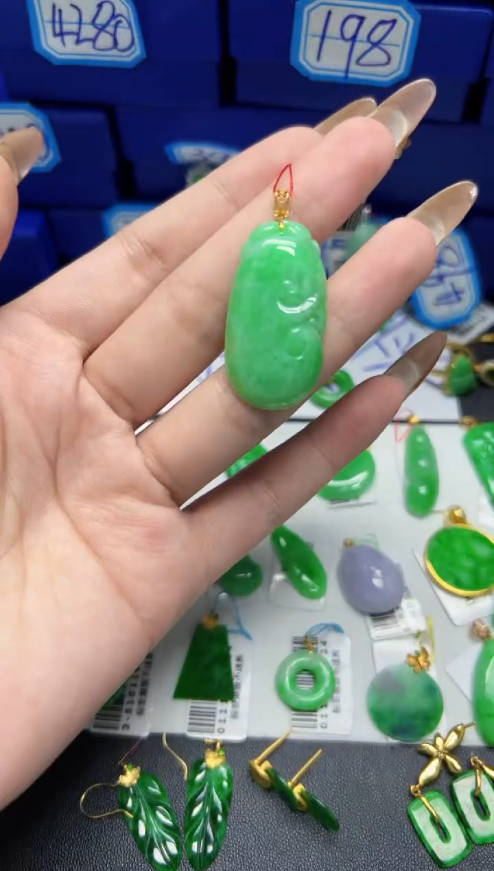 【闪购商品】翡翠颈饰18K金镶嵌Y缅料A货/支持复检/一件