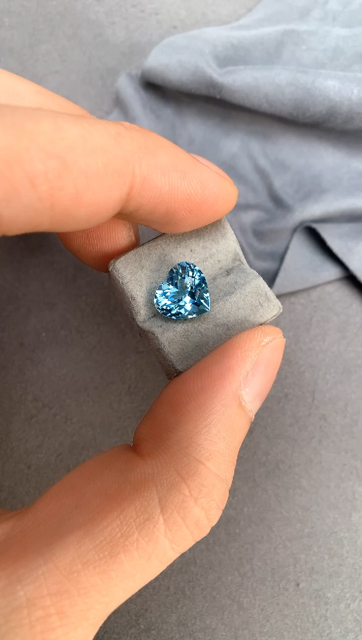 【闪购商品】定制海蓝宝石裸石未镶嵌4.75ct