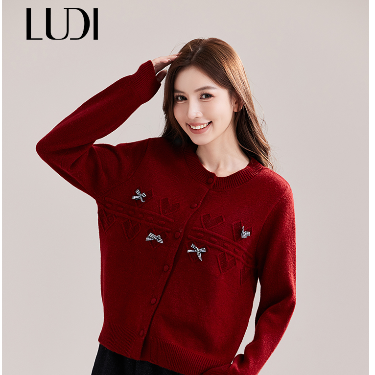 露迪尚品LDF257159毛衫女圆领长袖插肩袖常规秋季提花短款针织衫