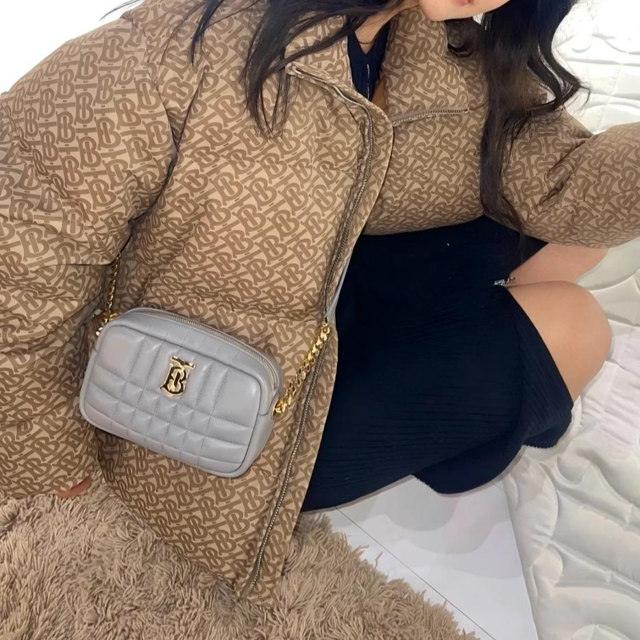 99新 BURBERRY/博柏利 /夏vv1201/单肩包/17741210