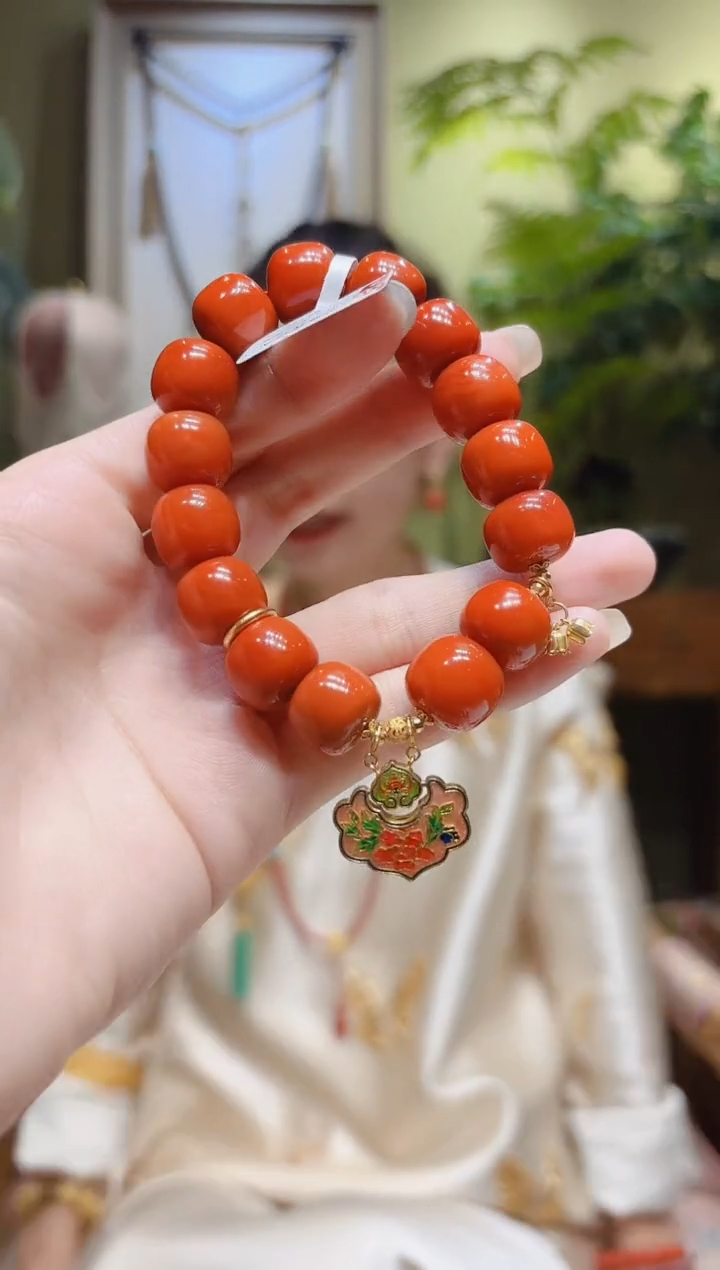 【闪购商品】南红玛瑙手串18K金镶嵌花开富贵锦鲤锁南红手串