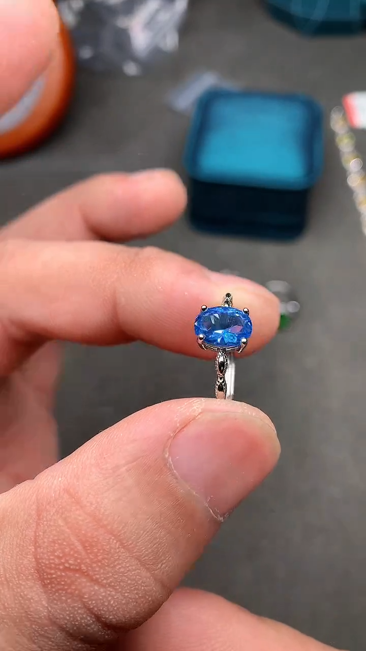 【闪购商品】海蓝宝石戒指银S925镶嵌······