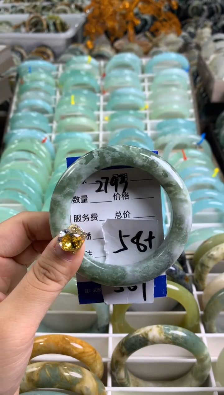 【闪购商品】蛇纹石玉手镯未镶嵌2793