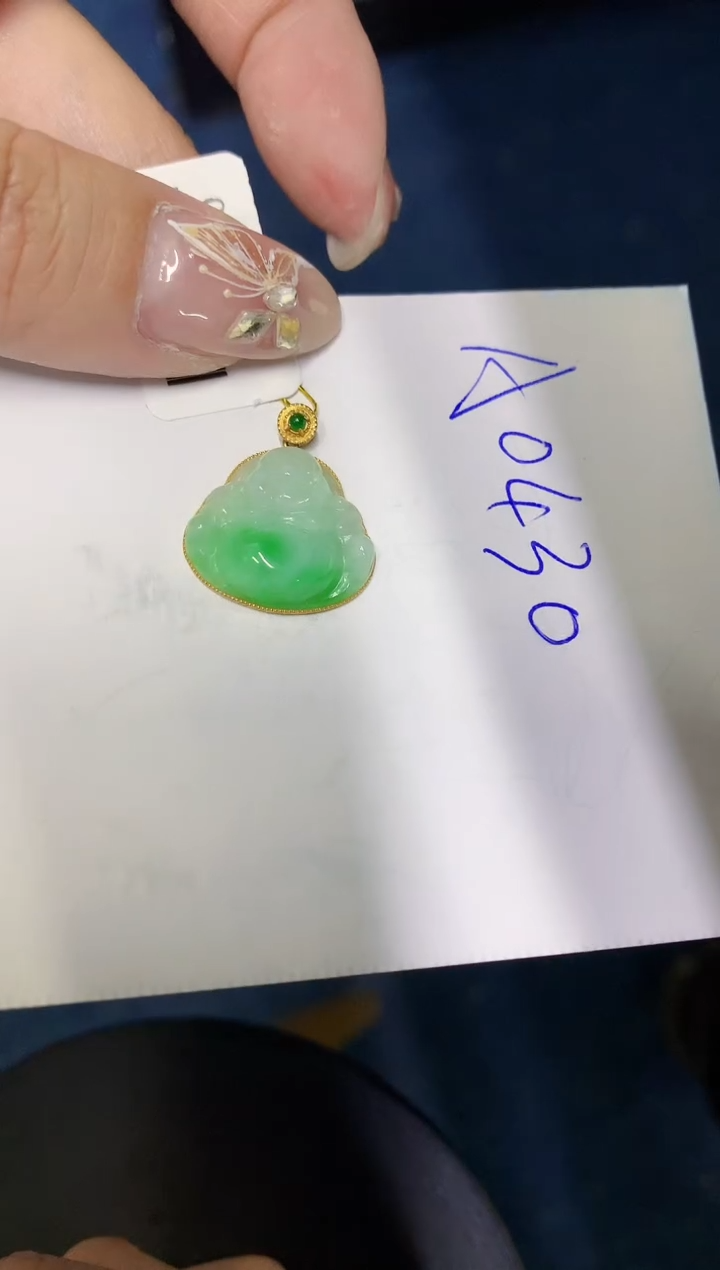 【闪购商品】翡翠颈饰18K金镶嵌0000000000