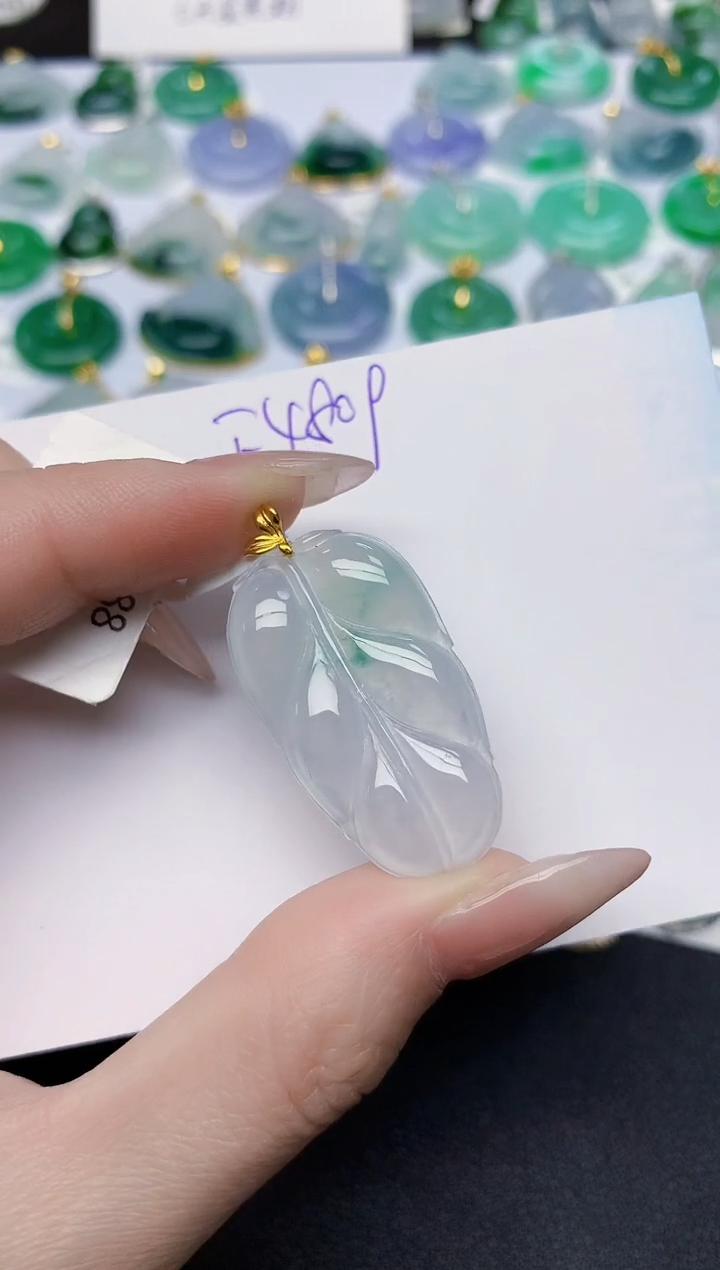 颈饰18K金镶嵌翡翠天然缅甸A货翡翠百元以上9元证书费自理