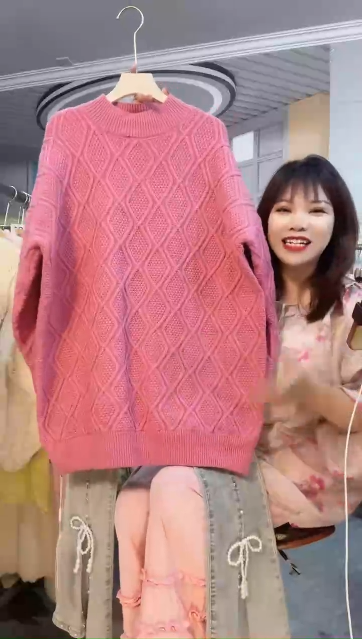 毛衣小小月精选服饰